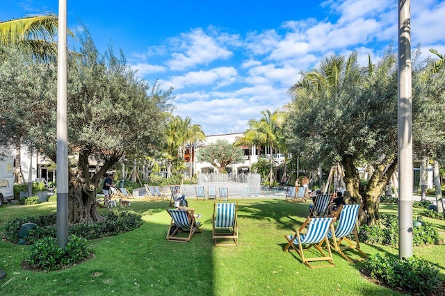 651 Okeechobee Blvd Unit 408, West Palm Beach, FL 33401 - view of community featuring a lawn