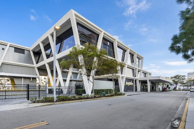 651 Okeechobee Blvd Unit 408, West Palm Beach, FL 33401 - view of building exterior