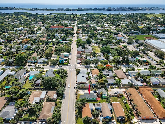 713 10th Ave N, Lake Worth Beach, FL 33460 - view of property location with nearby suburban area and a nearby body of water