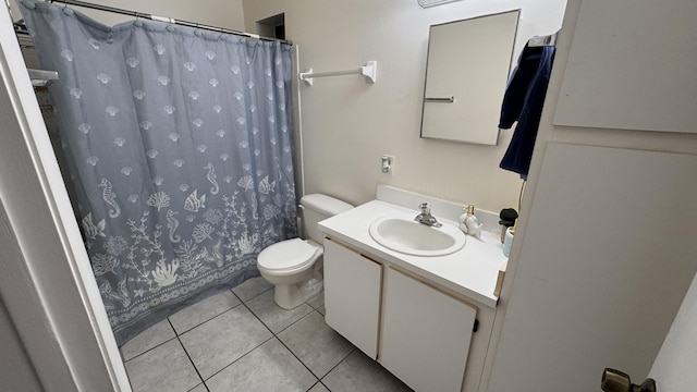 1301 Waterview Cir, Palm Springs, FL 33461 - full bathroom featuring toilet, vanity, tile patterned flooring, and a shower with curtain