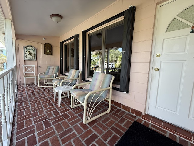 1810 Eucalyptus Ave, Fort Pierce, FL 34949 - view of covered porch