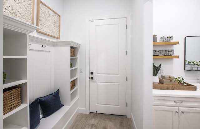 10710 Stellar Cir Unit 03, Palm Beach Gardens, FL 33412 - mudroom featuring light wood finished floors