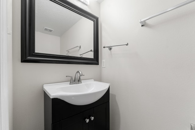 6057 Ridgelake Cir, Vero Beach, FL 32967 - bathroom featuring vanity