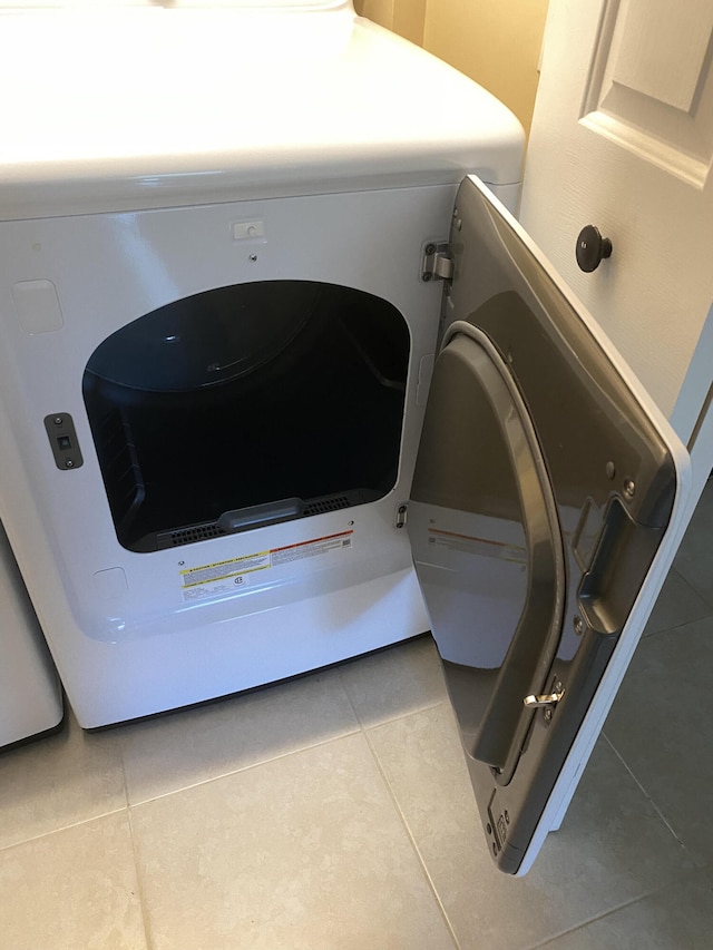 9124 Sun Terrace Cir Unit D, West Palm Beach, FL 33403 - detailed view of washer / clothes dryer