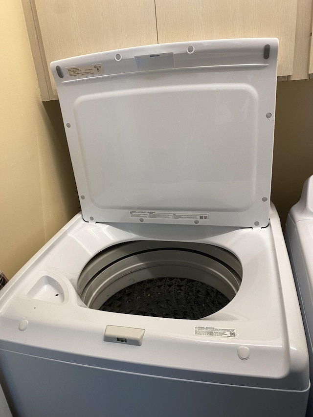 9124 Sun Terrace Cir Unit D, West Palm Beach, FL 33403 - view of laundry area