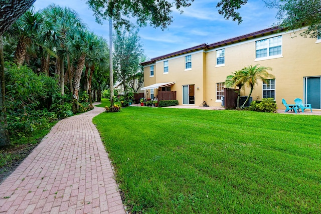 2812 Eagle Rock Cir Unit 902, West Palm Beach, FL 33411 - view of grassy yard