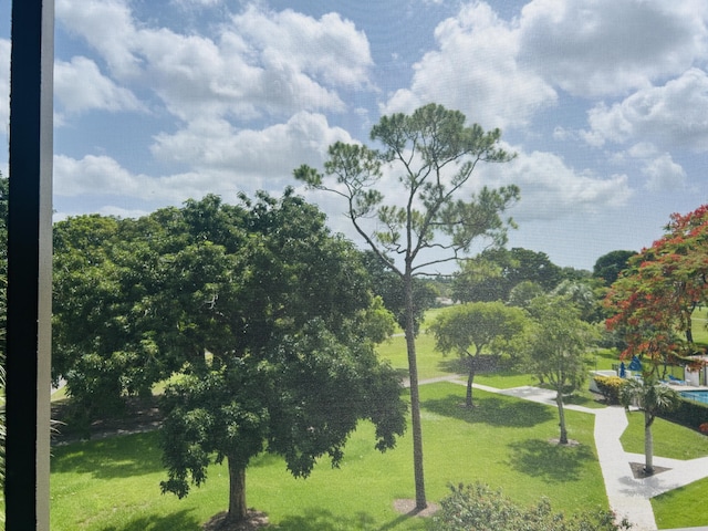 1841 Bridgewood Dr, Boca Raton, FL 33434 - view of home's community with a yard