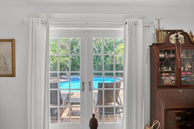 134 Worth Ct N, West Palm Beach, FL 33405 - detailed view of french doors