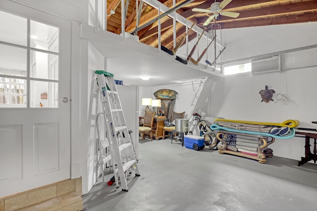 134 Worth Ct N, West Palm Beach, FL 33405 - garage with a ceiling fan