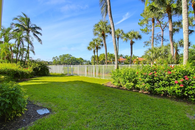 1186 Breakers W Blvd, West Palm Beach, FL 33411 - view of yard