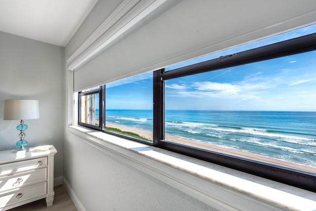7430 S Ocean Dr Unit 518, Jensen Beach, FL 34957 - detailed view of baseboards and a nearby body of water