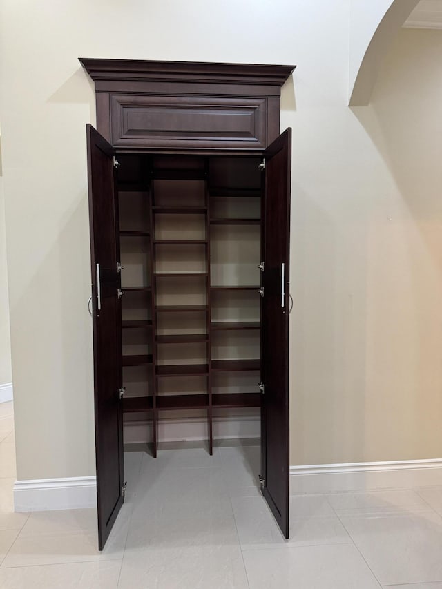 10469 Whitewind Cir, Boynton Beach, FL 33473 - detailed view of baseboards