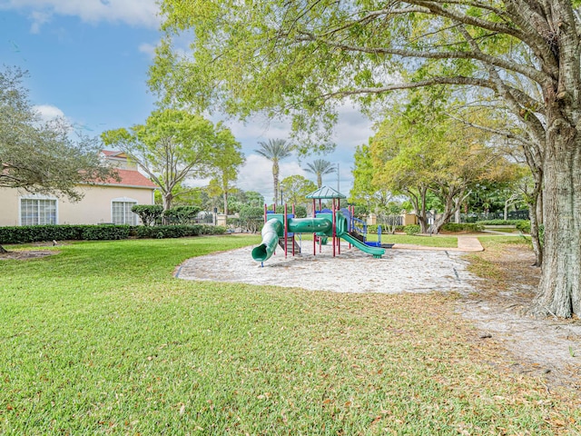 2536 57th Cir, Vero Beach, FL 32966 - community jungle gym with a yard