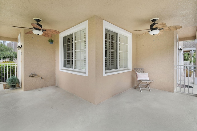 1595 SE Pomeroy St, Stuart, FL 34997 - view of patio / terrace featuring ceiling fan