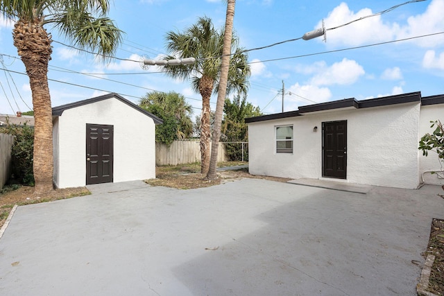 617 54th St, West Palm Beach, FL 33407 - view of patio