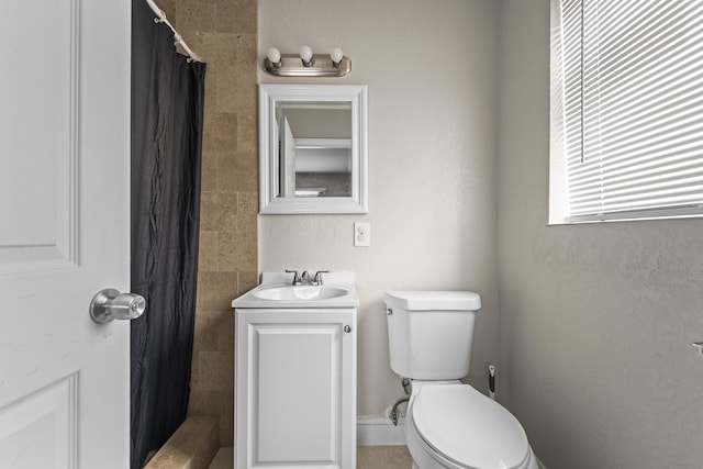 1528 Singletary Ave, Pahokee, FL 33476 - bathroom featuring toilet, vanity, and a shower with shower curtain