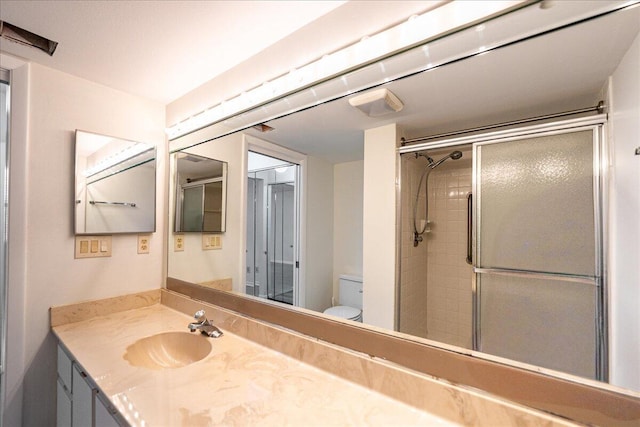1950 SW Palm City Rd Unit 5109, Stuart, FL 34994 - bathroom with vanity and an enclosed shower