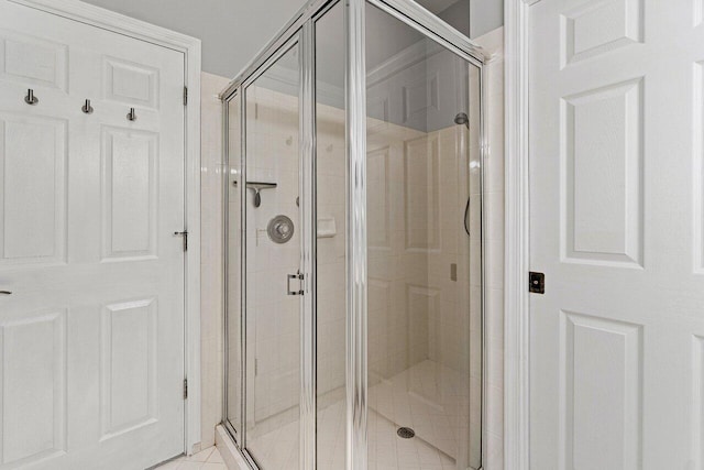 137 N Lakeshore Dr, Hypoluxo, FL 33462 - bathroom featuring a stall shower