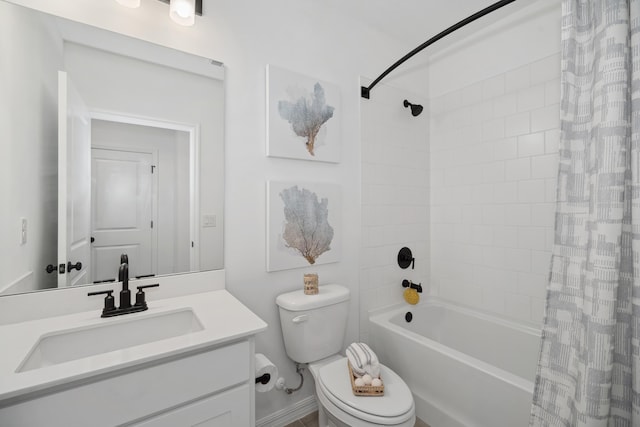 559 Oldenberg St SW Unit 69, Palm Bay, FL 32908 - bathroom with toilet, shower / tub combo with curtain, and vanity