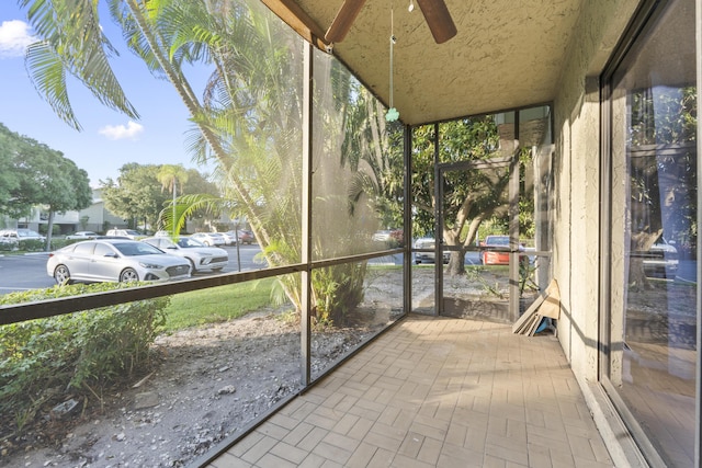 800 NW Fork Rd Unit 9-1, Stuart, FL 34994 - unfurnished sunroom with ceiling fan