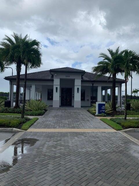 12145 SW Jasper Lake Way, Port Saint Lucie, FL 34987 - view of property featuring driveway