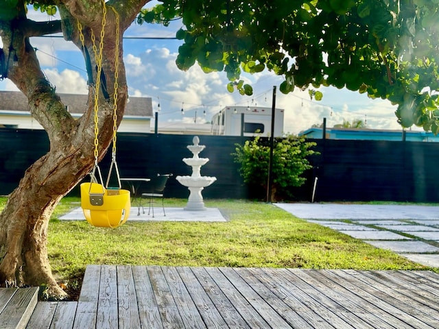 5690 Honeysuckle Dr, West Palm Beach, FL 33415 - view of deck