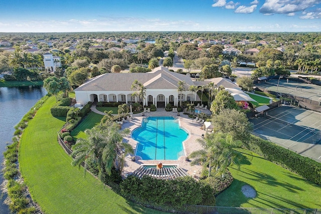 139 Sedona Way, Palm Beach Gardens, FL 33418 - aerial view of a pool and a nearby body of water