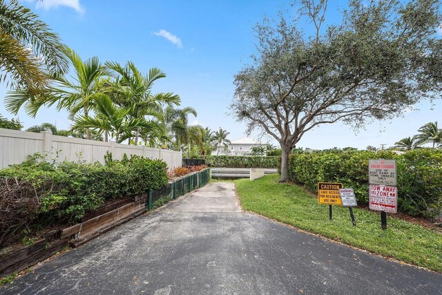 1071 Delray Lakes Dr, Delray Beach, FL 33444 - view of street