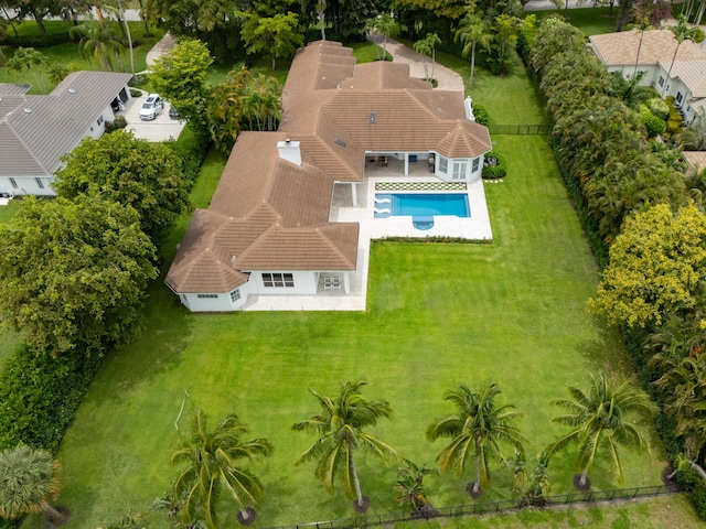8246 Man O War Rd, Palm Beach Gardens, FL 33418 - aerial view of property and surrounding area with a pool