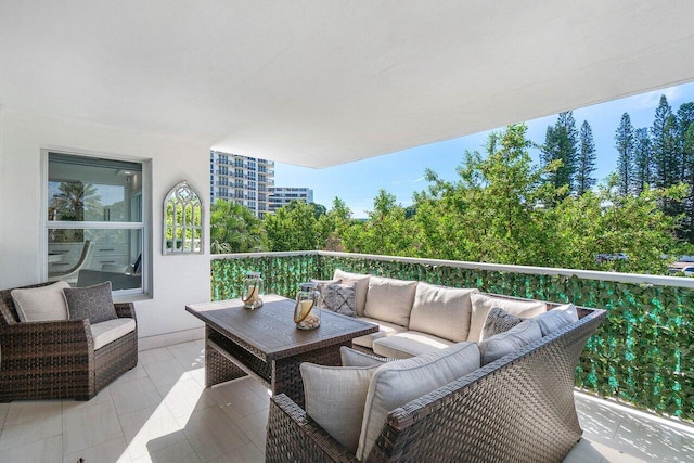 875 E Camino Real Unit 3E, Boca Raton, FL 33432 - balcony featuring outdoor lounge area
