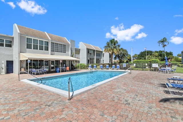 2860 SW 22nd Ave Unit 4170, Delray Beach, FL 33445 - community pool featuring a patio area