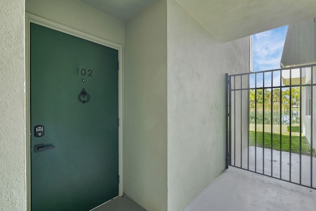 2517 S 17th St Unit 102, Fort Pierce, FL 34982 - entrance to property featuring stucco siding