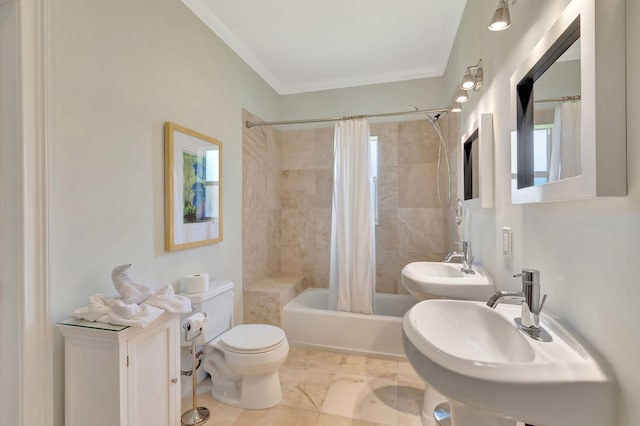 3913 Sherwood Blvd, Delray Beach, FL 33445 - bathroom with toilet, shower / bathtub combination with curtain, crown molding, a sink, and tile patterned flooring