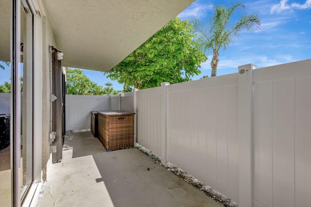 3209 S Lakeview Cir Unit 8-101, Hutchinson Island, FL 34949 - view of patio