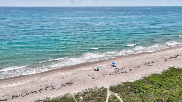 3209 S Lakeview Cir Unit 8-101, Hutchinson Island, FL 34949 - water view with local beach