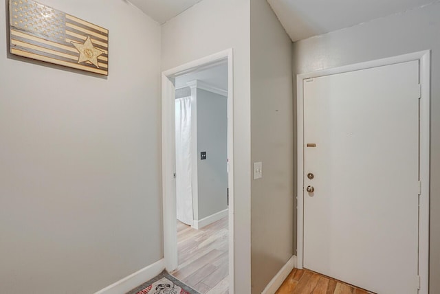 4641 Wadita Ka Way, West Palm Beach, FL 33417 - entryway featuring light wood finished floors and baseboards