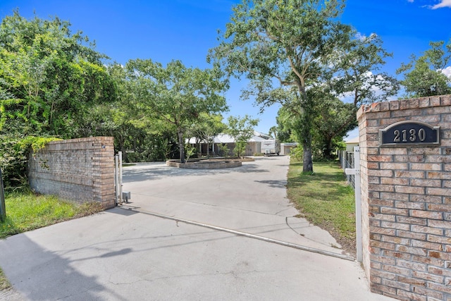 2130 W Boothe Dr, Fort Pierce, FL 34982 - view of gate
