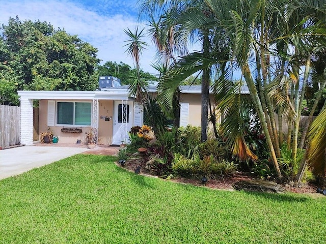 127 SW 12th Ave, Boynton Beach, FL 33435 - view of front of property with stucco siding