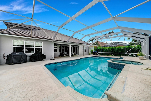 21480 Halstead Dr, Boca Raton, FL 33428 - view of swimming pool featuring a patio area, a pool with connected hot tub, a grill, ceiling fan, and a lanai