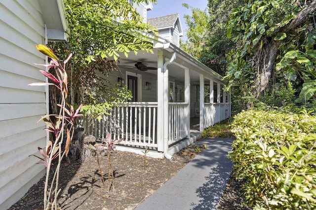 2070 Spring Pl, Vero Beach, FL 32963 - view of property exterior with covered porch and a ceiling fan