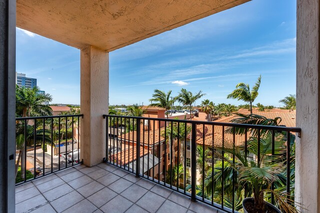 1801 N Flagler Dr Unit 622, West Palm Beach, FL 33407 - view of balcony