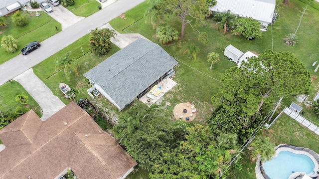 590 SE Anchor Ln, Port Saint Lucie, FL 34983 - bird's eye view of a pool area