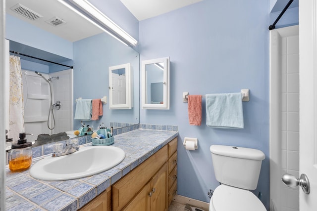 590 SE Anchor Ln, Port Saint Lucie, FL 34983 - full bathroom with vanity and curtained shower