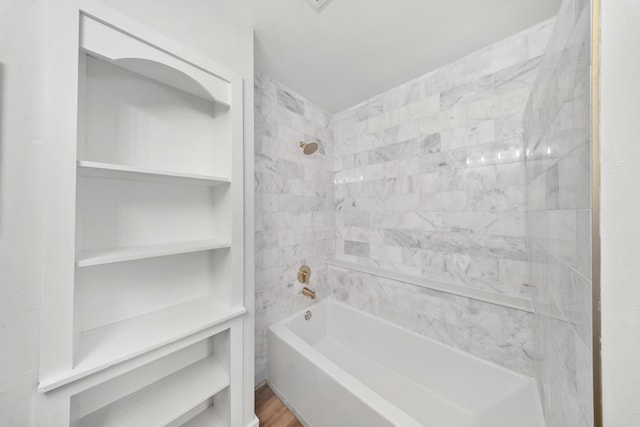 948 Canal Cir, Sebastian, FL 32958 - full bath featuring shower / bathtub combination and wood finished floors