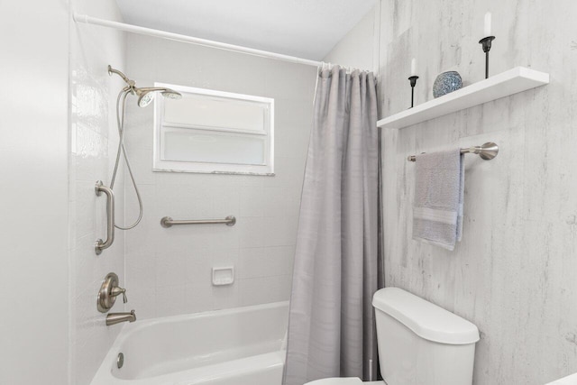 1012 Circle Ter E Unit A, Delray Beach, FL 33445 - full bathroom featuring shower / bath combo with shower curtain and toilet