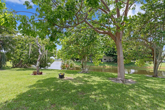 189 Prescott J 189, Deerfield Beach, FL 33442 - view of grassy yard featuring a water view