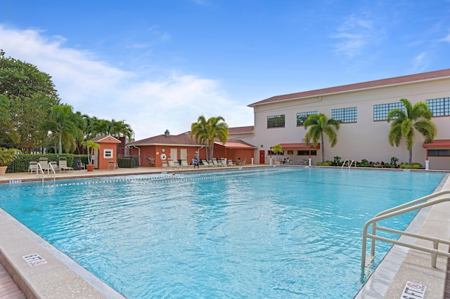 189 Prescott J 189, Deerfield Beach, FL 33442 - view of community pool