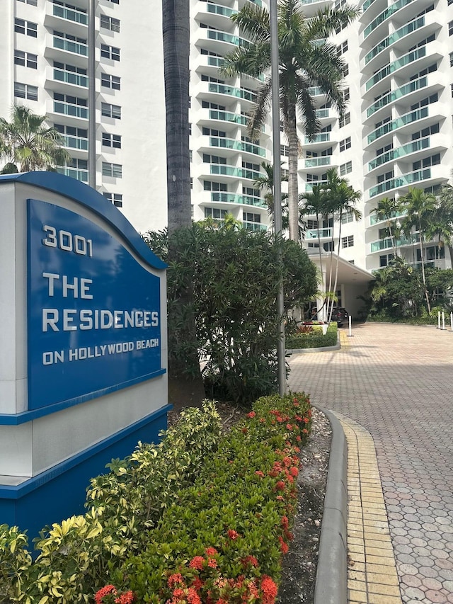 3001 S Ocean Dr Unit 201, Hollywood, FL 33019 - view of home's community