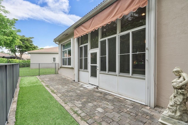 8351 Mastic Cay, West Palm Beach, FL 33411 - view of patio