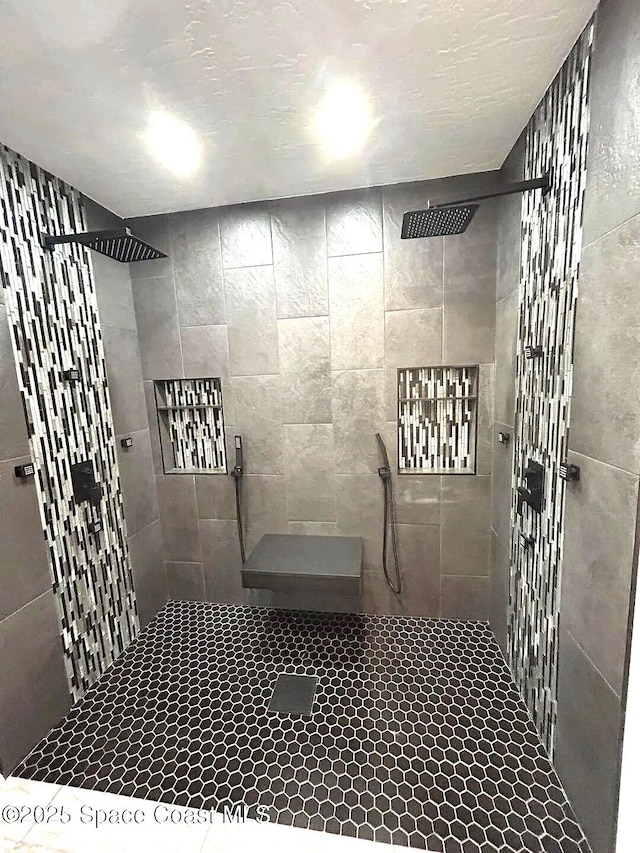 334 Brookedge Ter, Sebastian, FL 32958 - full bath featuring tiled shower